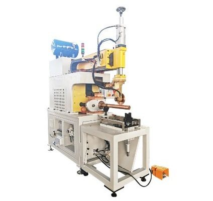 PLC کنترل دستگاه جوشکاری خیاط را با محدوده اندازه 300-900 میلی متر و ظرفیت نامی 50 KVA کنترل می کند.